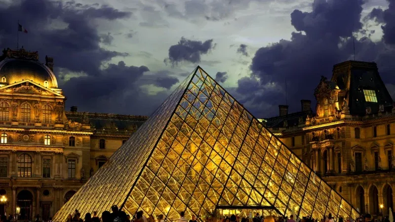 Louvre Museum