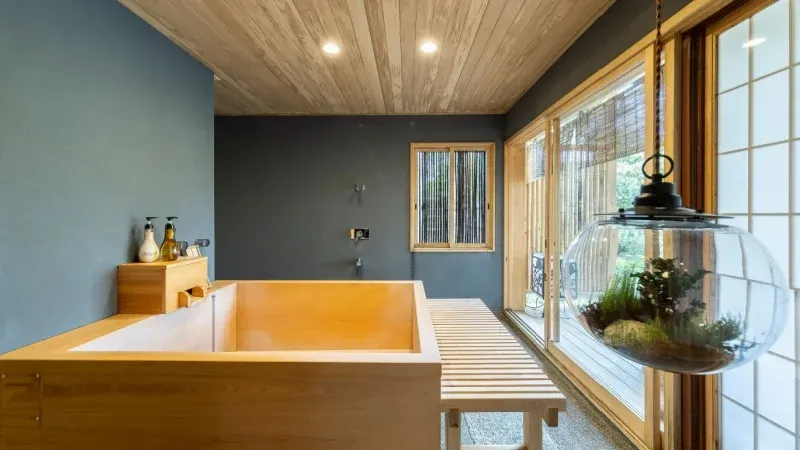 Mandarin Oriental Tokyo & Four Seasons Kyoto