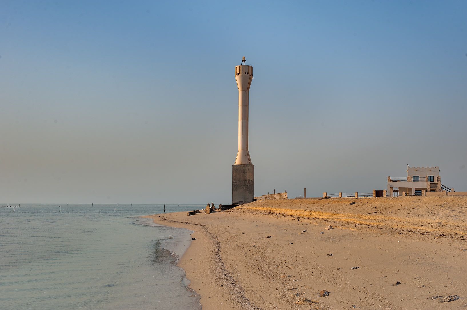 Al Ghariya Beach Qatar A Tranquil Spot Nestled In A Dreamy Location