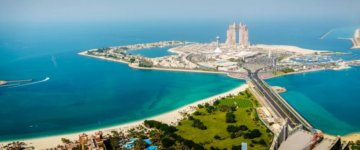 Islands in UAE: Discover the Beauty of Man-Made Marvels
