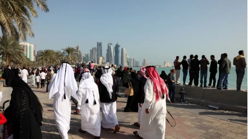 Public Behavior In Qatar