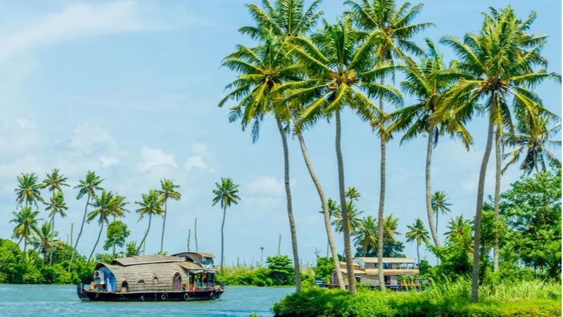 Alleppey – Known For Its Exquisite Backwaters