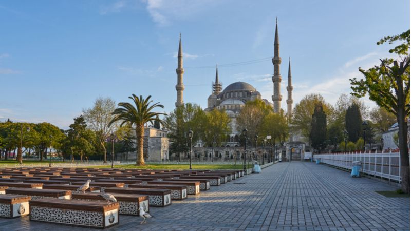 Begin The Day At Sultanahmet Square