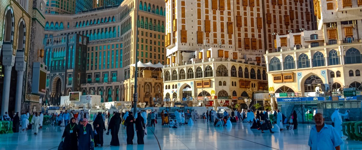 Shopping In Saudi Arabia: Top Souvenirs And Gifts Worth Buying In The Country