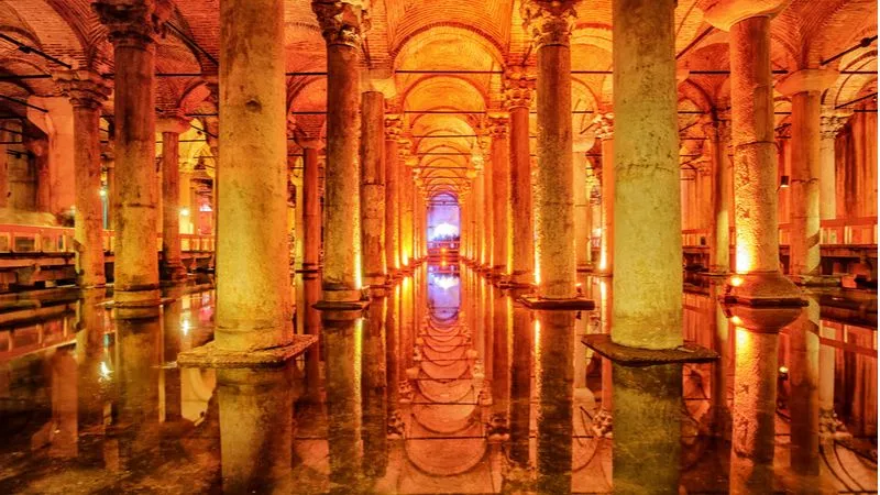 Explore The Underground World Of Basilica Cistern