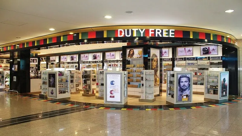 التسوق في مطار القاهرة الدولي