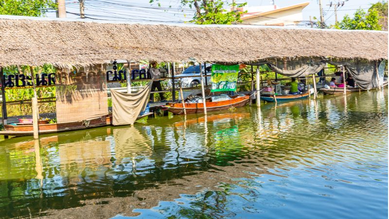 Take Tours To The Townhouses With Khlong Tour