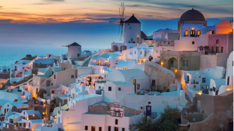Top 20 Tourist Attractions In Greece For an Extraordinary Vacation