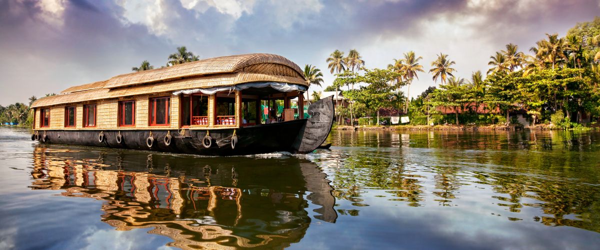 Hotels In Kerala For A Splendid Staycation Amidst Luxury and Nature
