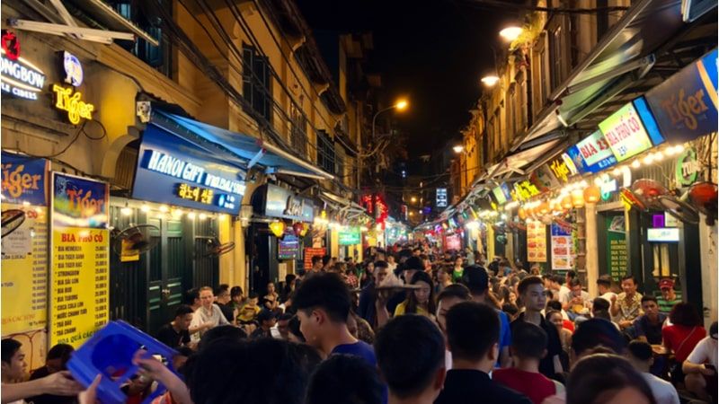Bia Hoi Junction For Street Food and Local Drinks