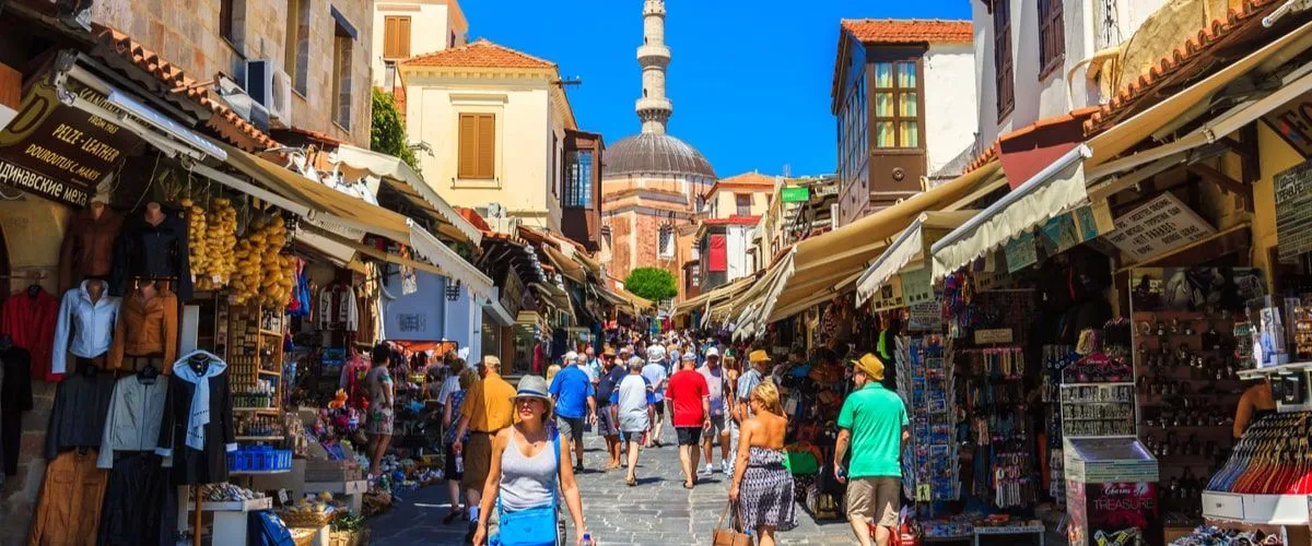 Malls in Greece - Flooded With The Latest Fashion Trends