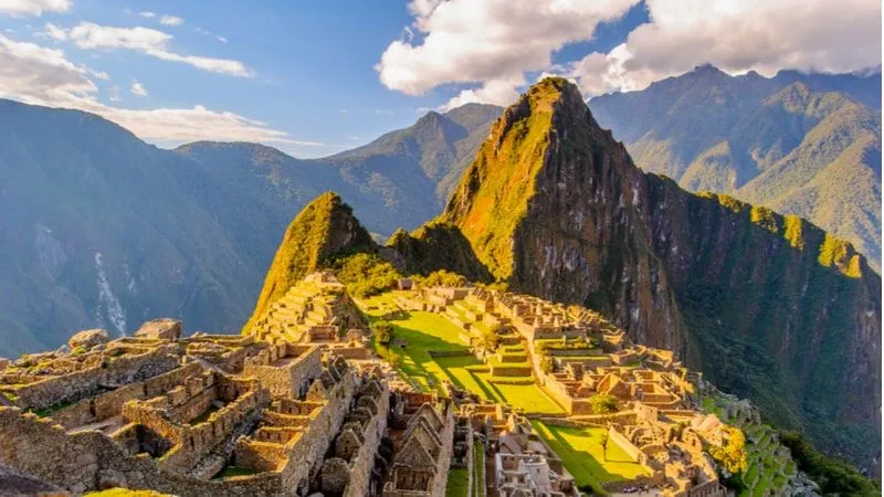  Discover the stunning countryside Machu Picchu