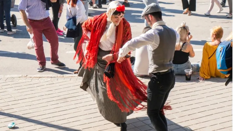 Madrid: Couple Dancing to the Spanish Beats