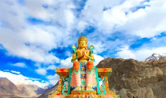 7 Nights 8 Days Ladakh Group Tour Package