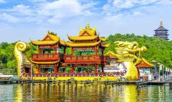Exciting Shanghai and Hangzhou Tour Package for 5 Days 4 Nights