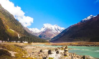 Gangtok and Lachung 5 Nights 6 Days Tour Package