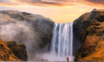 4 Nights 5 Days Iceland sightseeing Tour Package with Diamond Beach 4 Nights 5 Days Iceland sightseeing Tour Package with Diamond Beach
