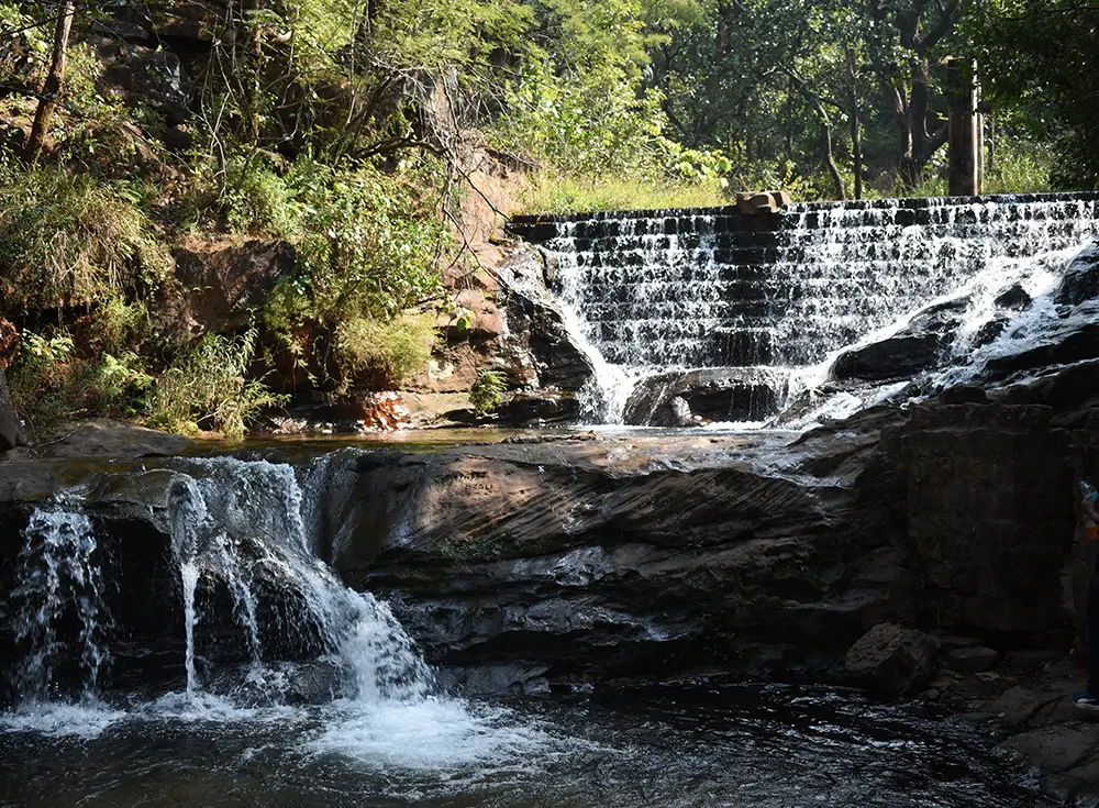 pachmarhi family tour packages