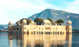 3 Nights 4 Days Jaipur and Pushkar Tour Package for Couple
