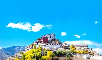 Romantic Leh Ladakh Honeymoon Package for 7 Days 6 Nights