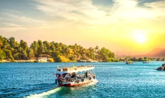 9 Nights 10 Days Egypt Tour Package with Nile Cruise and Hurghada