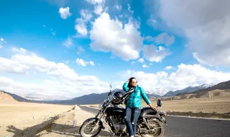Ladakh Honeymoon Package for 7 Days 6 Nights