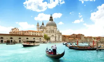 Incredible Italy New Year Tour Package for 7 Days 6 Nights
