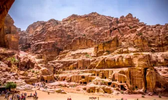 Aqaba Wadi Rum and Petra 2 Nights 3 Days Tour Package