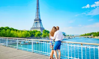 Charming Paris Honeymoon Package for 4 Days 3 Nights
