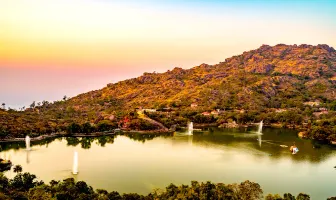 Mesmeric Mount Abu Tour Package for 3 Days 2 Nights