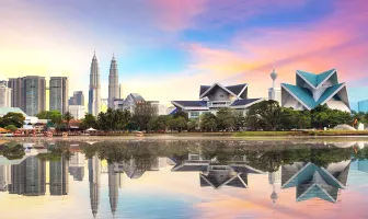 Relaxing Malaysia Group Tour Package for 4 Days 3 Nights