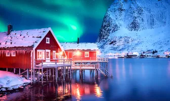 Land of the Northern Lights 4 Nights 5 Days Iceland Tour Package