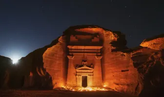 Mesmerizing Alula tour package for 4 days 3 nights