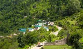 4 Nights 5 Days Fascinating Auli and Mussoorie Hill Station Tour Package