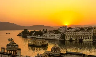 4 Nights 5 Days Vibrant Jaipur and Udaipur New Year Tour Package