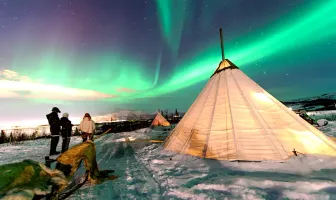Beautiful Northern Lights Honeymoon Package for 5 Days 4 Nights