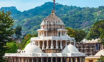 4 Nights 5 Days Tour Package for Udaipur and Mount Abu