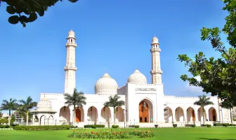Experience Salalah Tour Package for 3 Days 2 Nights