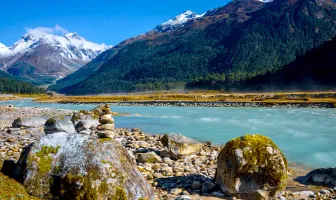 Gangtok and Lachung 4 Nights 5 Days Tour Package