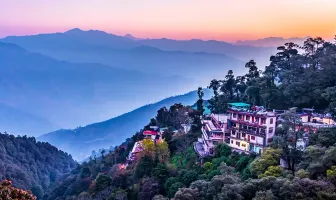 Mussoorie and Kanatal 4 Nights 5 Days Tour Package