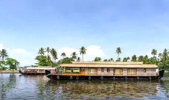 Trident Hotel Cochin Family Tour Package for 4 Days 3 Nights