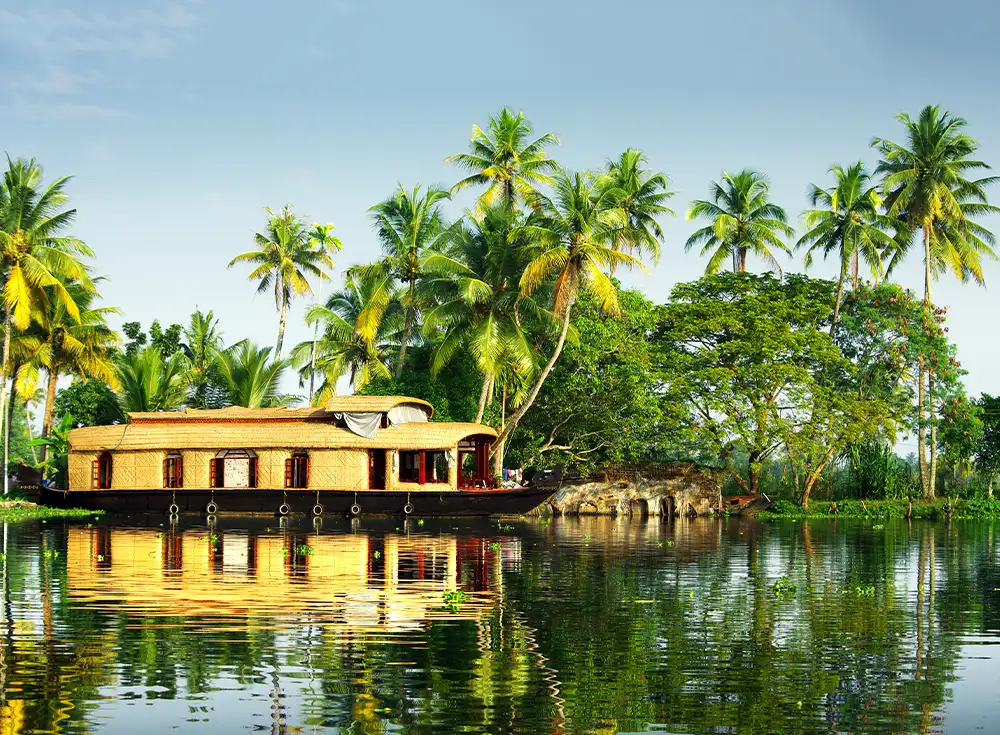 6 Nights 7 Days Highlights of Kerala Tour Package - Myholidays.com