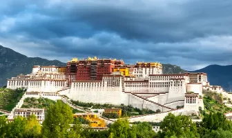 Lhasa and Lake Namtso 5 Nights 6 Days Family Tour Package