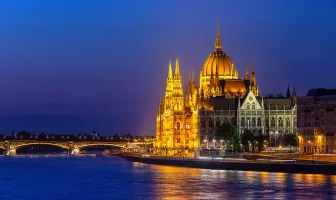 Unforgettable 4 Nights 5 Days Vienna and Budapest Honeymoon Package