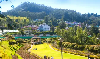 Best Holiday in Ooty 4 Days 3 Nights Luxury Tour Package