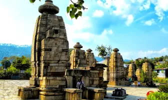 Kausani 3 Nights 4 Days Tour Package with Nainital Kausani 3 Nights 4 Days Tour Package with Nainital